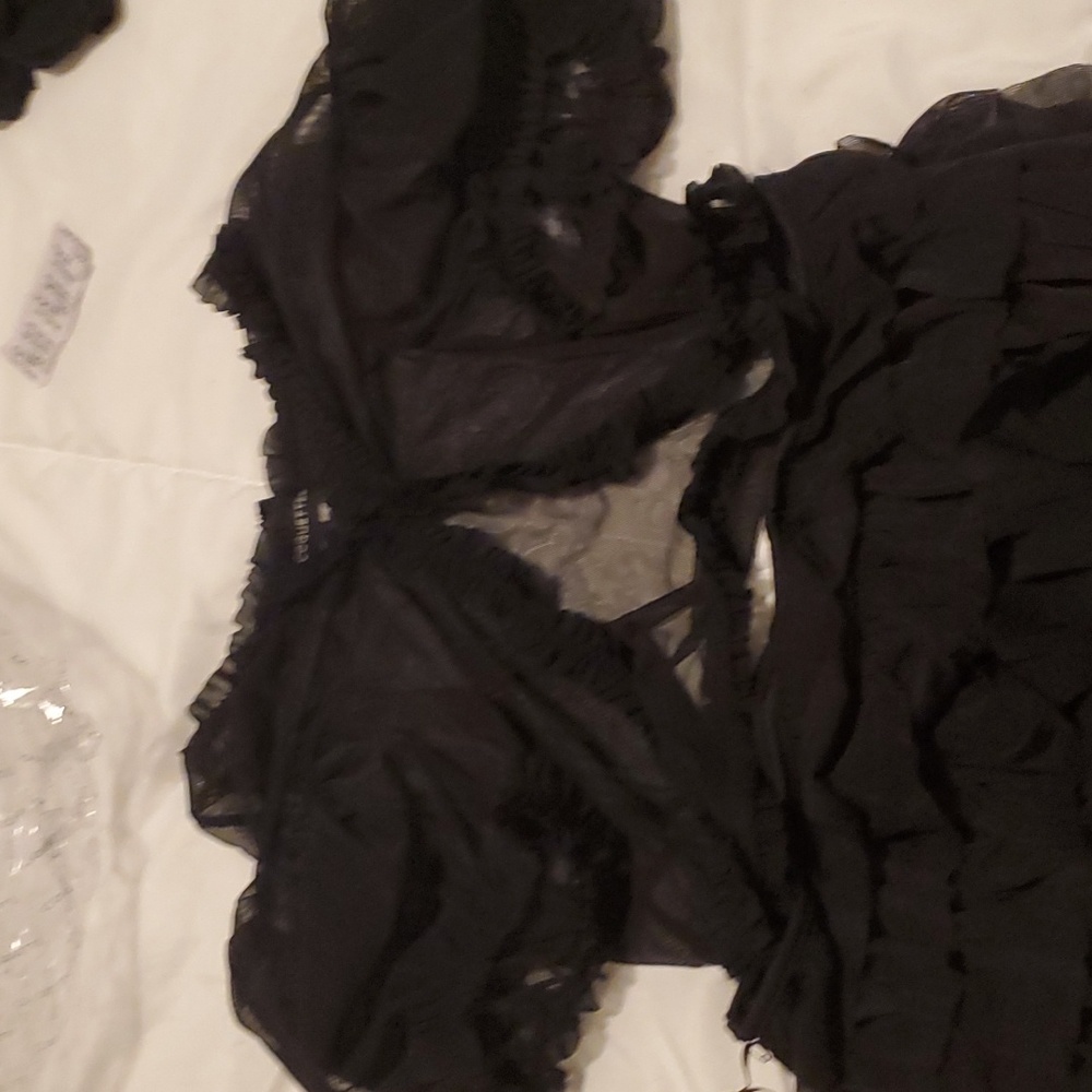 Black lingerie top and skirt top os xl and bottom coquette